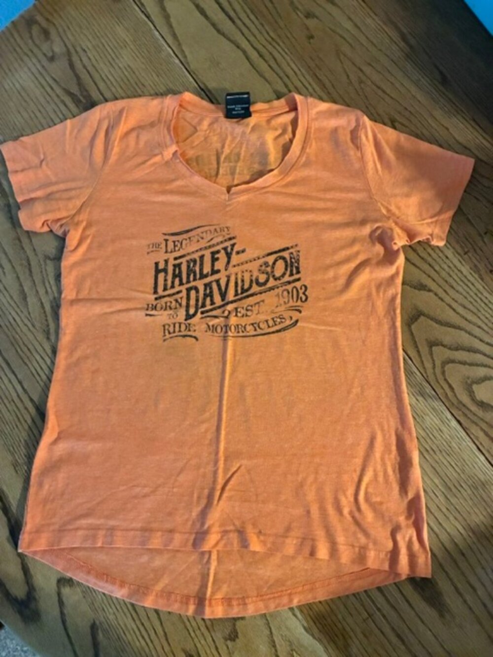 Harley Davidson Women’s Med orange T-shirt, like new